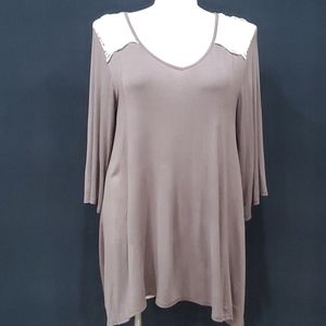 Boutique tunic